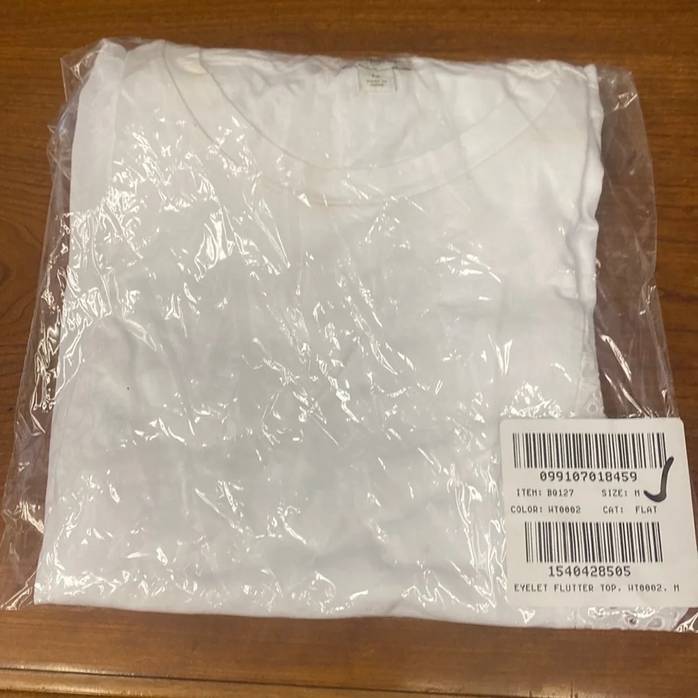 J Crew Ruffle-sleeve eyelet top Item BQ127